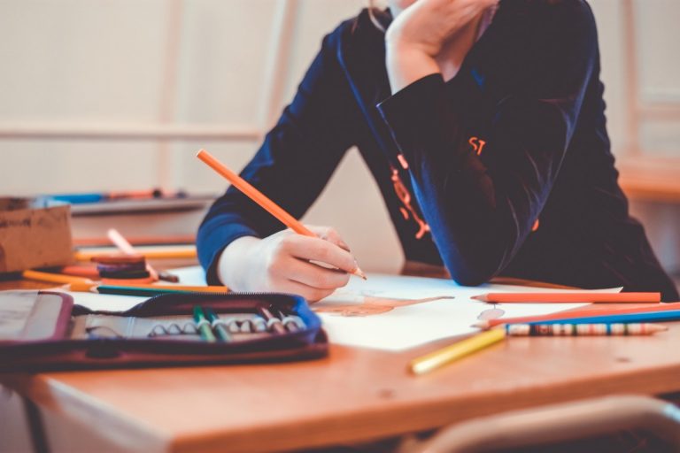 7 Considerations When Applying to College as a Visual Art or Design Major