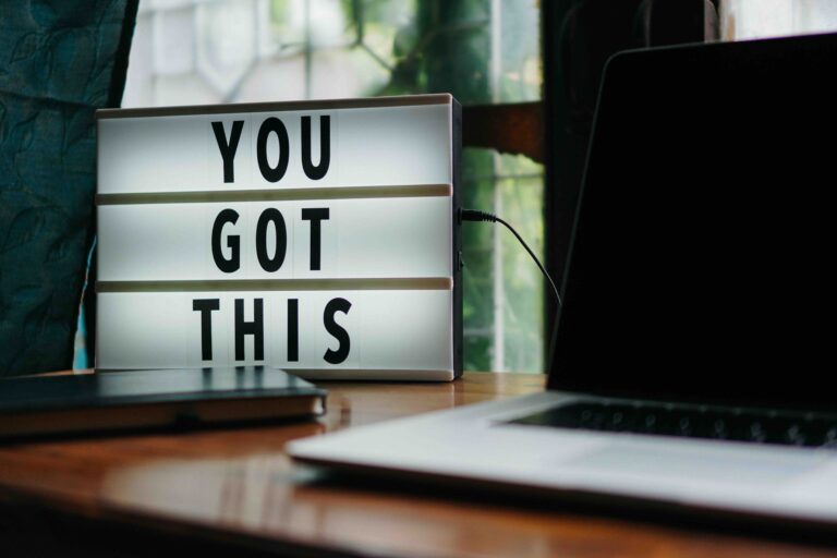 A photo which illustrates college admissions advisors South Florida at International College Counselors share tips on the college admissions supplemental essays.