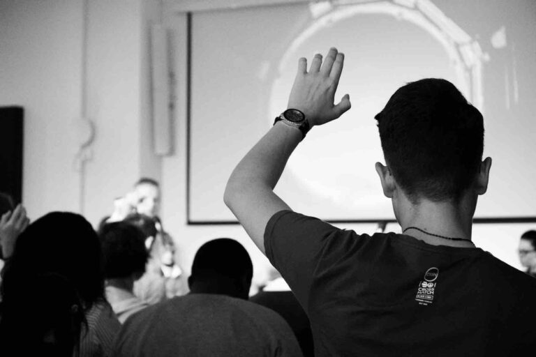 A photo illustrating International College Counselors offers students tips on what to do during a college rep visit to their high school.