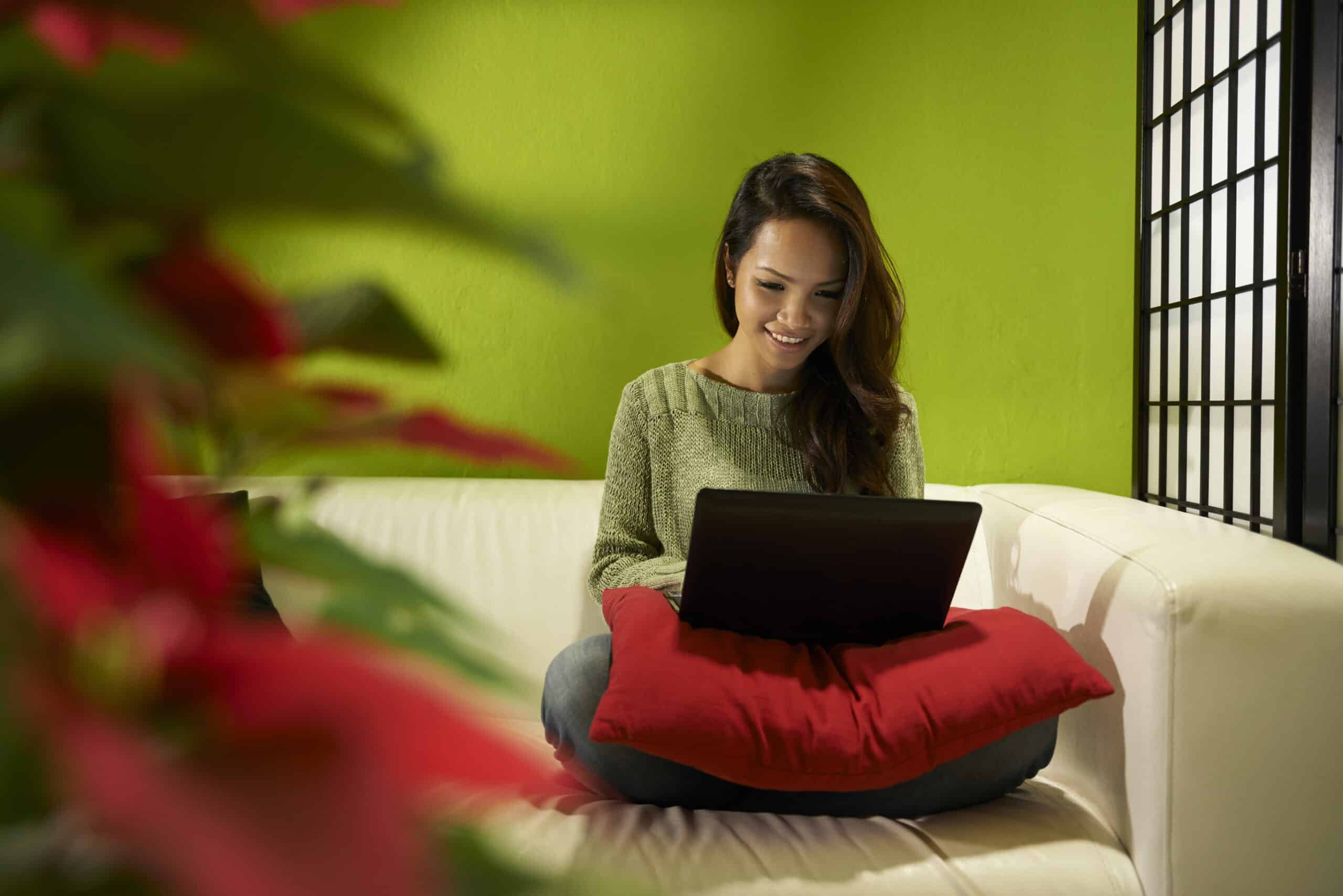 A photo illustrating college counselor South Florida at International College Counselors offers valuable Common App admissions essay tips.