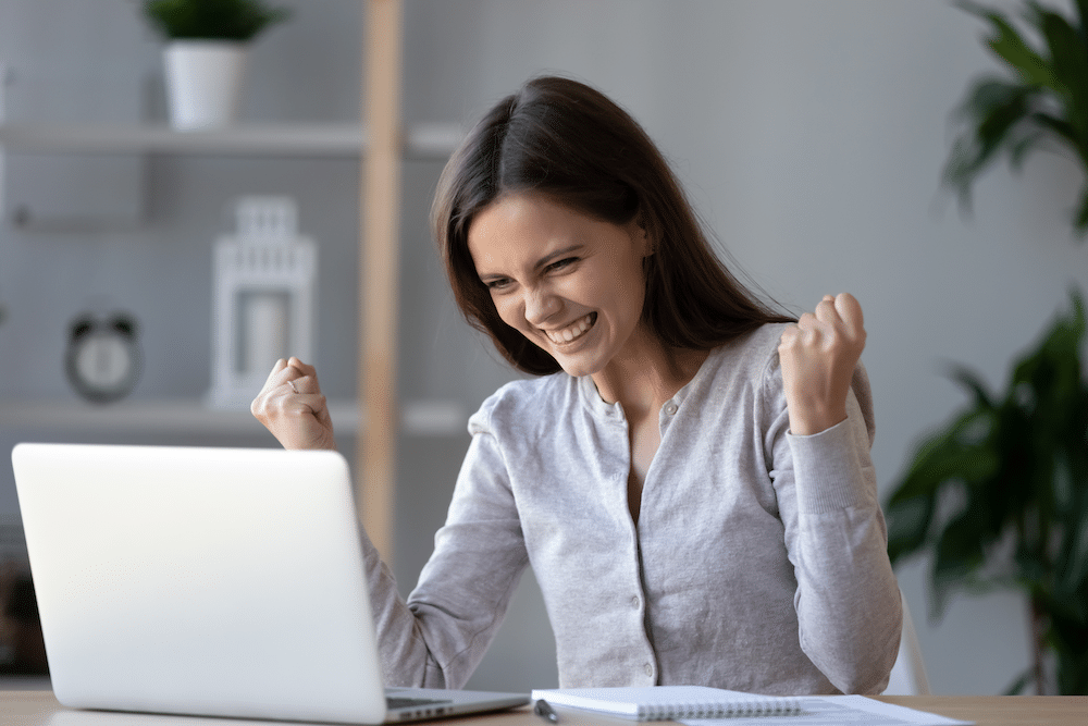 A photo illustrating International College Counselors offers expert tips and strategies for how to write college supplemental essays.