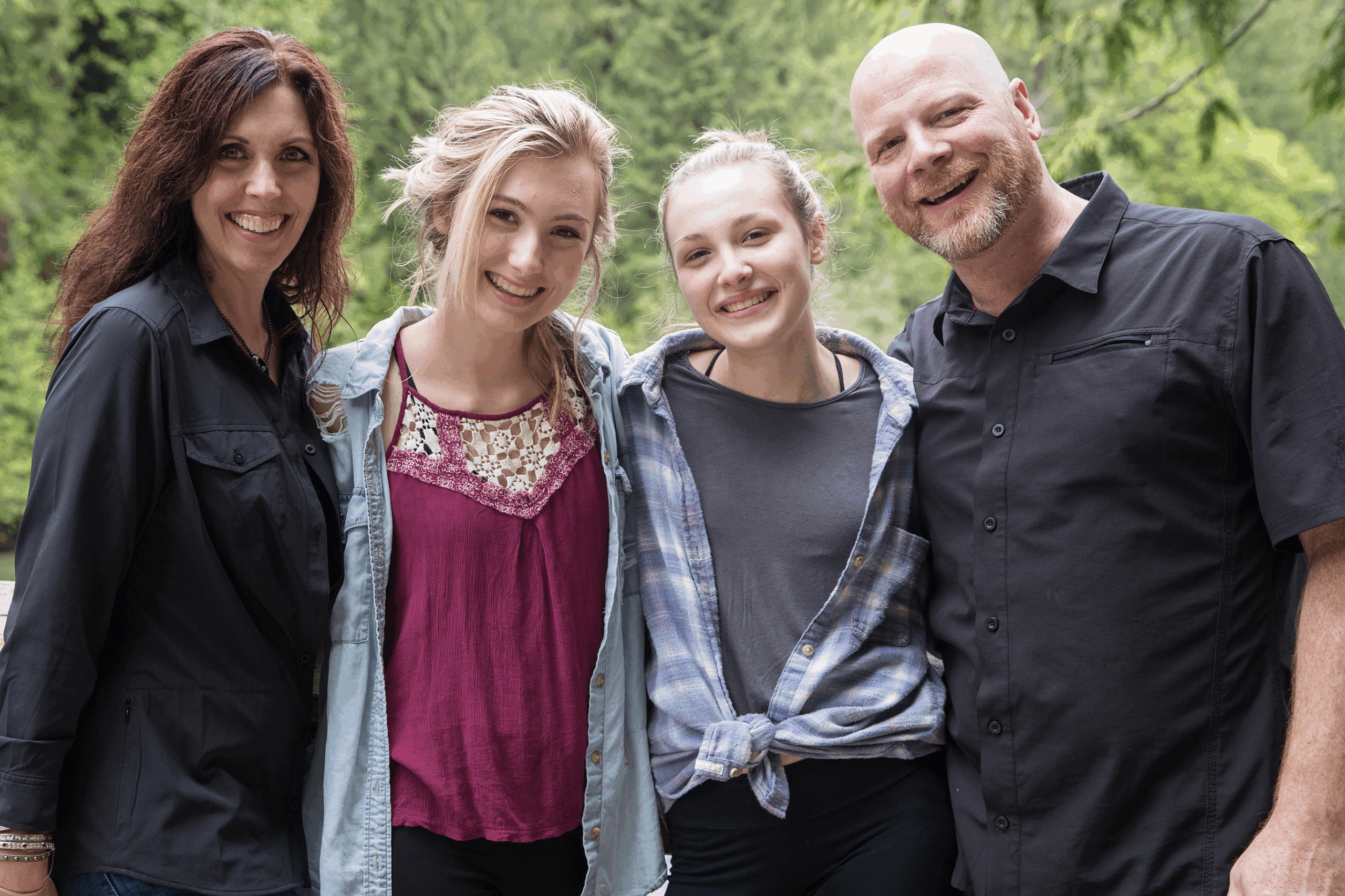 A photo illustrating International College Counselors offers college admissions tips for parents to help reduce stress and guide their students with confidence.
